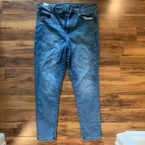3 for $25 - American Eagle Super Hi-Rise Jegging
